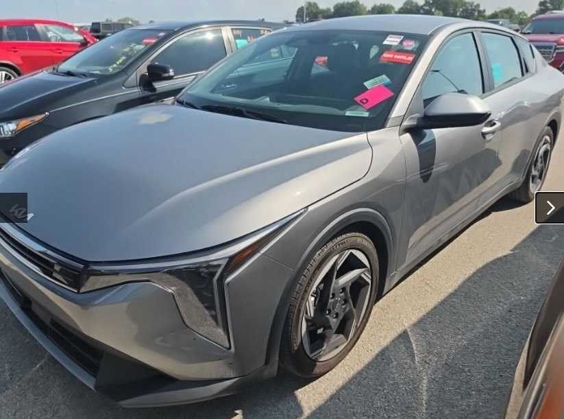 Used 2025 Kia K4 EX FWD image 4