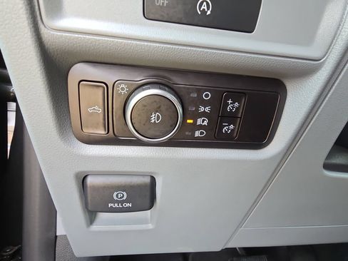 Used 2025 Ford F150 XLT w/ Equipment Group 301A Standard AWD/4WD image 26