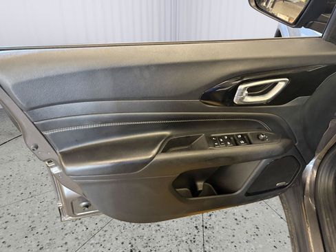 Used 2023 Jeep Compass Latitude w/ Sun and Sound Group AWD/4WD image 20