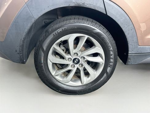 Used 2016 Hyundai Tucson SE w/ Option Group 02 FWD image 11