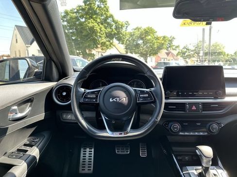 Certified 2023 Kia Forte GT-Line FWD image 13
