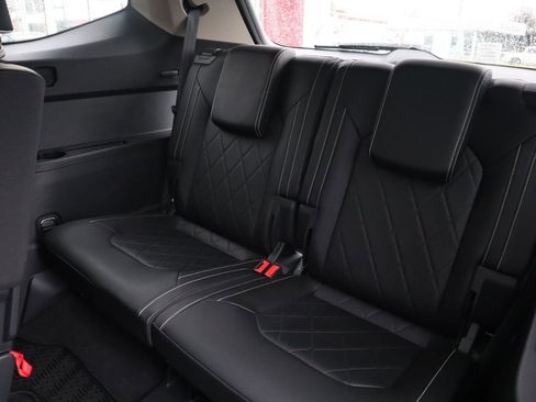 Used 2024 Volkswagen Atlas SEL Premium R-Line image 37