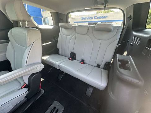 Used 2024 Hyundai Palisade SEL w/ Premium Package FWD image 28