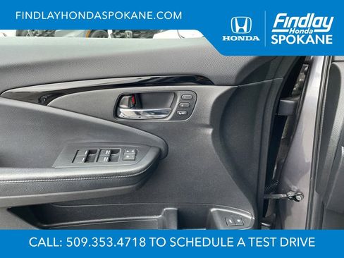 Used 2018 Honda Pilot Touring image 7