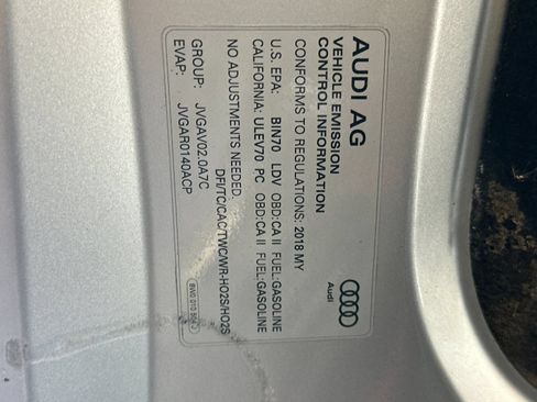 Used 2018 Audi A4 Sedan AWD/4WD image 35