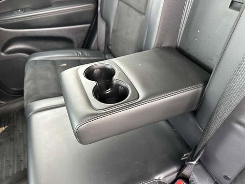 Certified 2022 Jeep Grand Cherokee Laredo X image 8