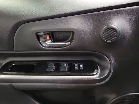 Used 2019 Toyota Prius C FWD image 19