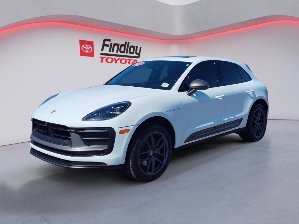 Used 2023 Porsche Macan Turbo AWD/4WD image 1