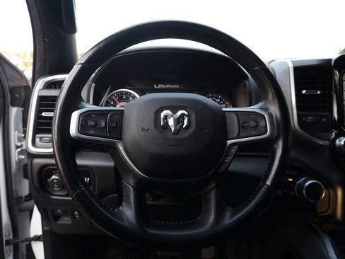 Used 2022 RAM 1500 Big Horn AWD/4WD image 32