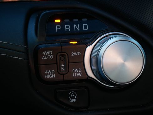 Used 2024 RAM 1500 Limited AWD/4WD image 31