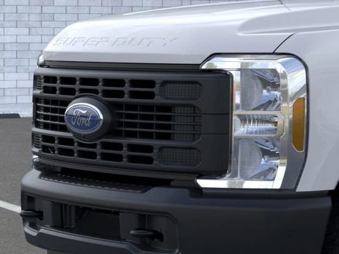 New 2026 Ford F350 XL w/ 360-Degree Camera Package image 17