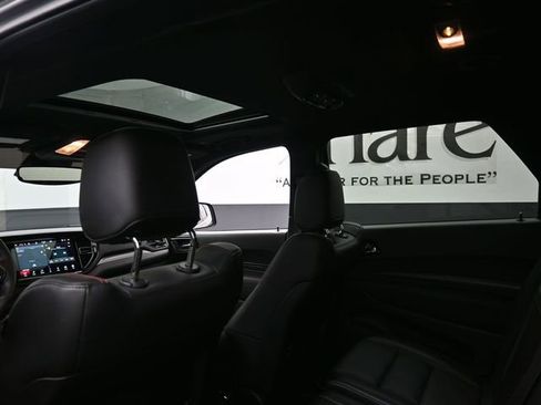Used 2023 Dodge Durango GT image 25