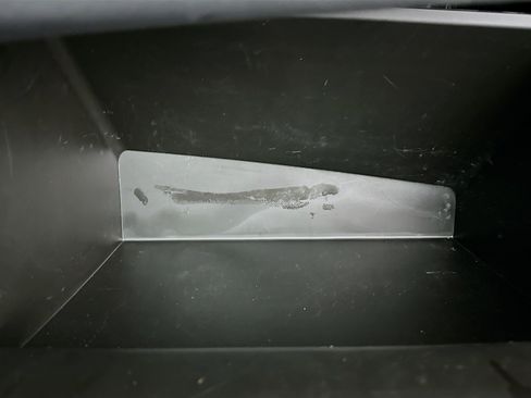 Used 2023 Toyota Corolla LE image 31