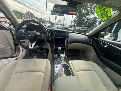 Used 2018 INFINITI Q50 Luxe AWD/4WD image 16