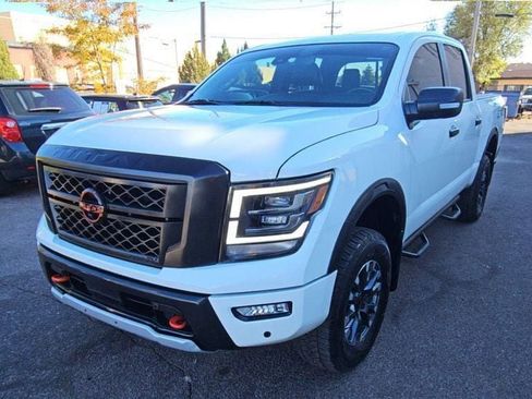 Used 2023 Nissan Titan PRO-4X w/ Pro-4x Convenience Package image 3