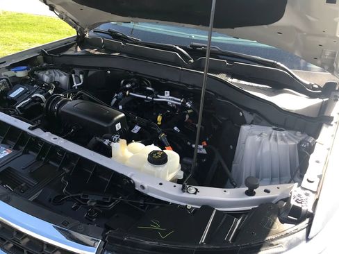 Used 2022 Ford Explorer XLT image 53