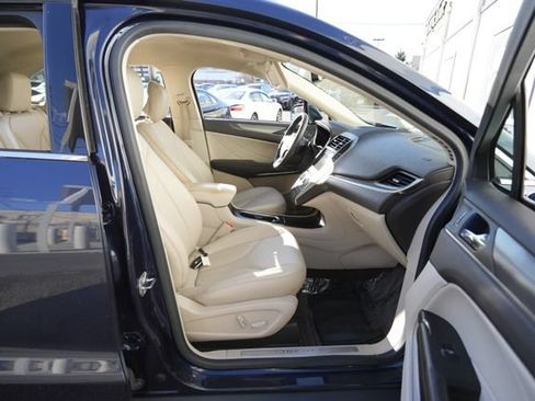 Used 2017 Lincoln MKC Premiere AWD/4WD image 32