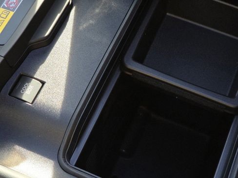 New 2025 Lexus LX 600 4WD w/ Premium Package image 19