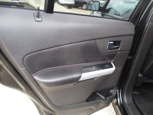 Used 2013 Ford Edge SEL AWD/4WD image 39