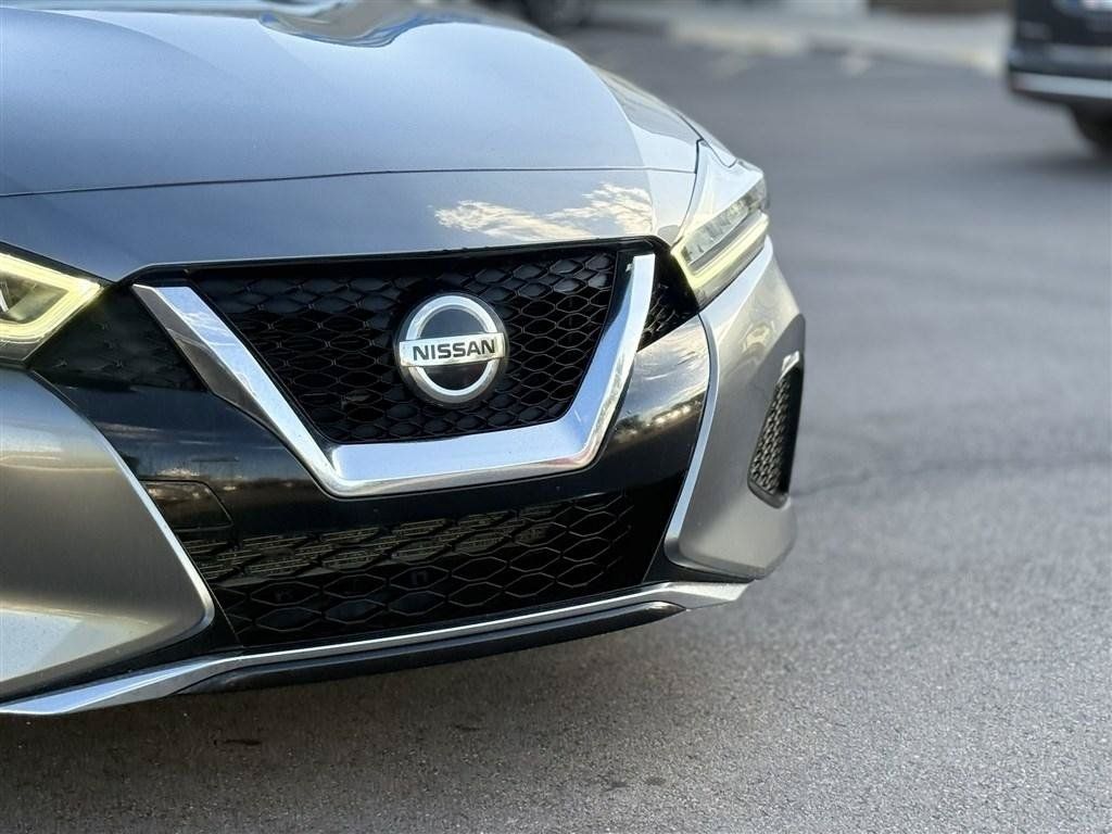 Used 2022 Nissan Maxima SV w/ Floor Mat Group FWD image 12