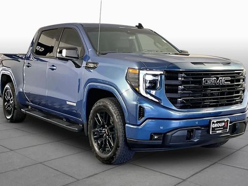 Used 2026 GMC Sierra 1500 Elevation w/ Elevation Premium Package AWD/4WD image 3