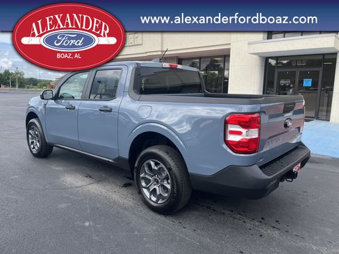 New 2026 Ford Maverick XLT w/ XLT Luxury Package FWD image 2