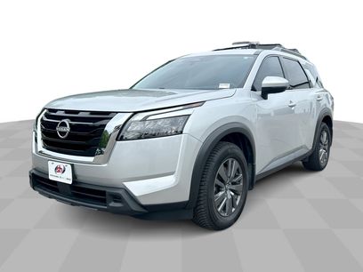 Used 2023 Nissan Pathfinder SV w/ SV Premium Package