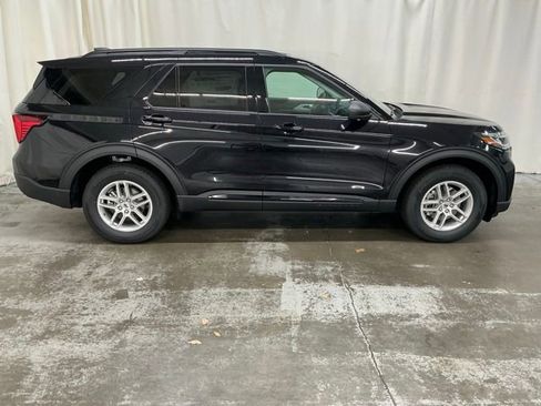 New 2026 Ford Explorer Active AWD/4WD image 2