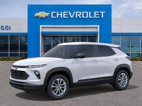 New 2026 Chevrolet TrailBlazer LS w/ LS Convenience Package FWD image 2