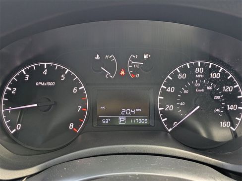 Used 2015 Nissan Sentra S image 26