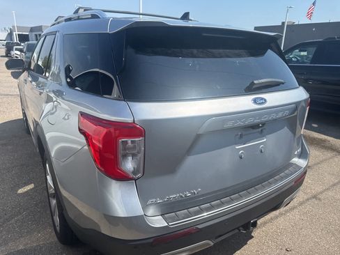 Used 2023 Ford Explorer Platinum w/ Technology Package AWD/4WD image 20