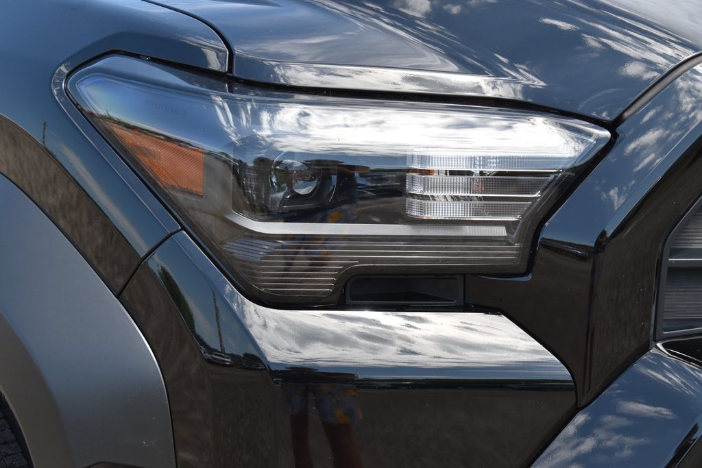 Used 2025 Toyota 4Runner TRD Off-Road AWD/4WD image 4