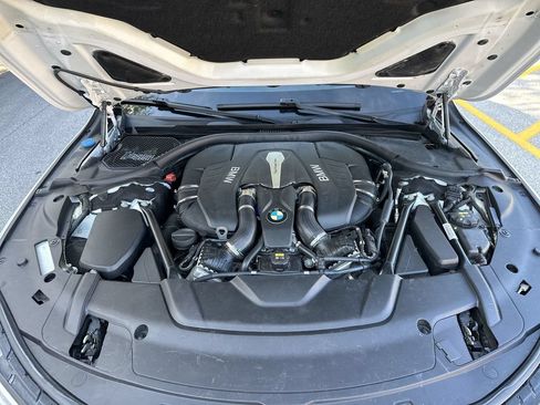 Used 2016 BMW 750i xDrive AWD/4WD image 51