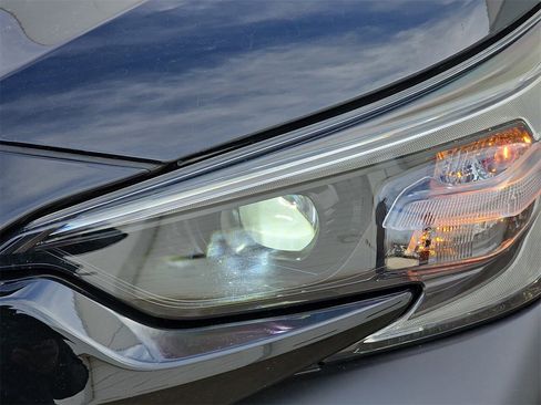 Certified 2025 Subaru Outback Onyx Edition image 37