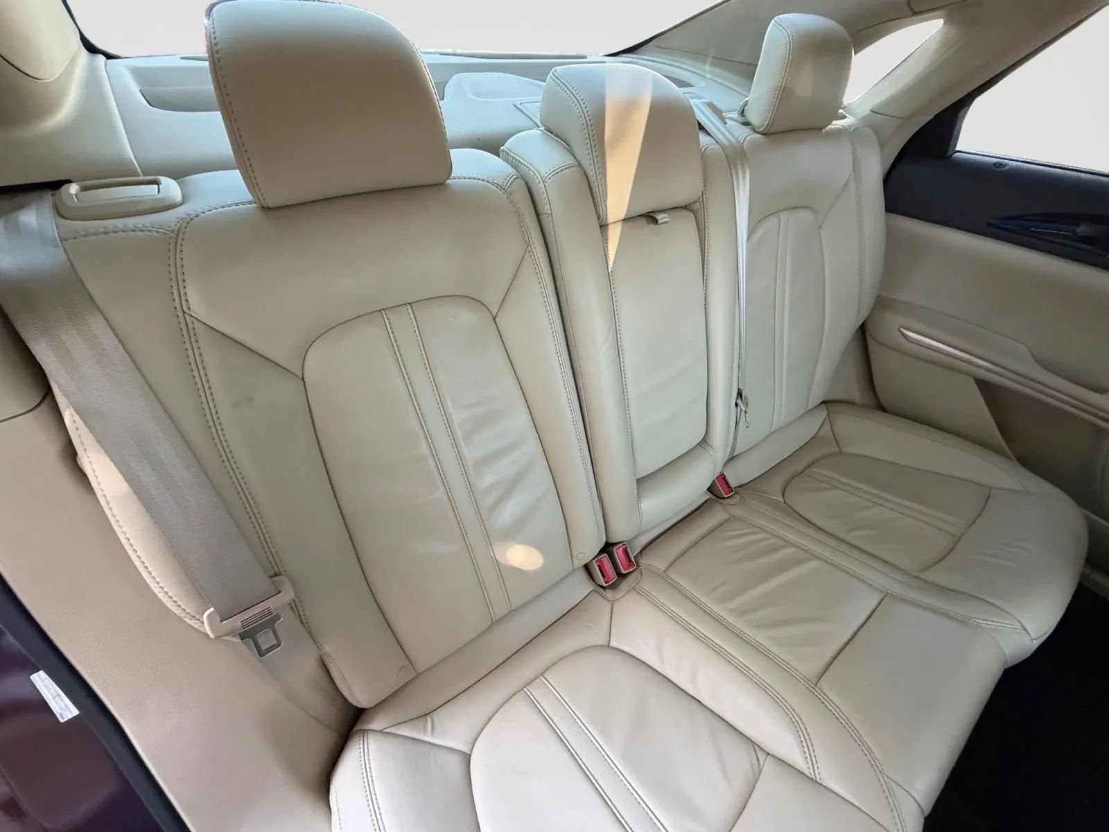 Used 2013 Lincoln MKZ FWD image 16