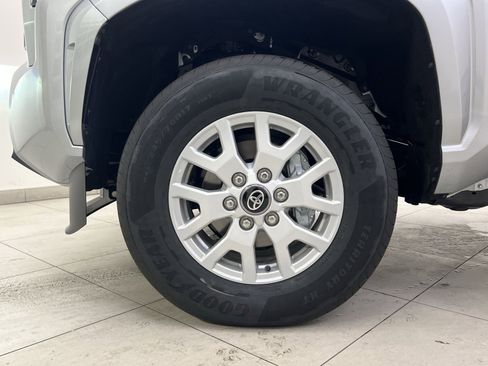 New 2026 Toyota Tacoma SR5 image 5