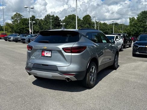 Used 2024 Chevrolet Blazer LT FWD image 4