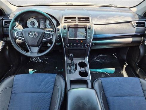 Used 2016 Toyota Camry SE FWD image 16