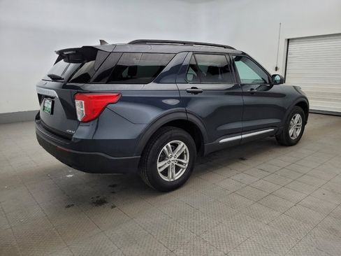 Used 2022 Ford Explorer XLT image 10