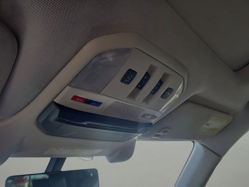 Used 2022 Subaru Ascent Touring image 24