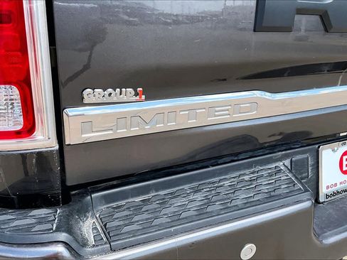 Used 2017 RAM 2500 Limited AWD/4WD image 9