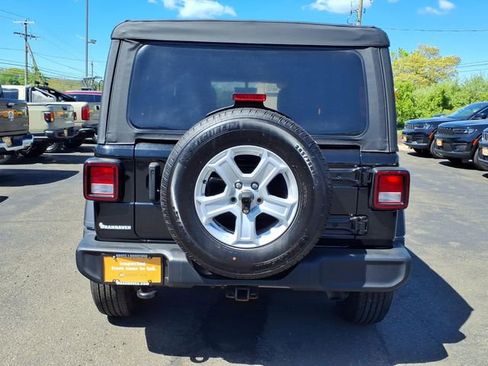 Certified 2022 Jeep Wrangler Unlimited Sport AWD/4WD image 6