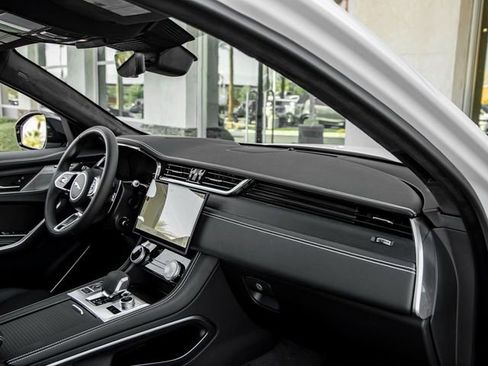 New 2026 Jaguar F-PACE R-Dynamic S image 27