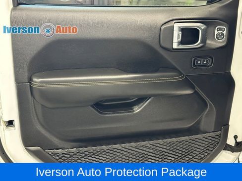 Used 2024 Jeep Wrangler Sahara w/ Technology Group image 16