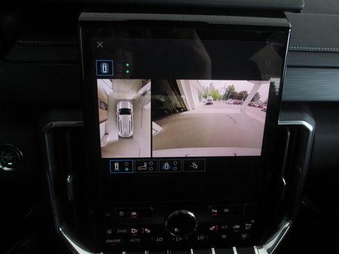 New 2025 GMC Acadia Elevation image 22