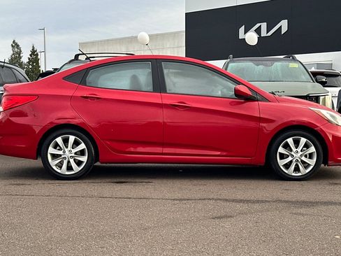 Used 2012 Hyundai Accent GLS w/ Premium Pkg 3 image 3