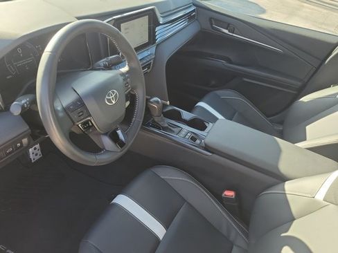 Used 2026 Toyota Camry SE FWD image 18