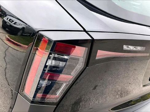 Certified 2025 Nissan Kicks S image 28