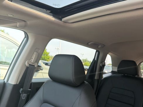 Used 2026 Honda CR-V EX-L image 2