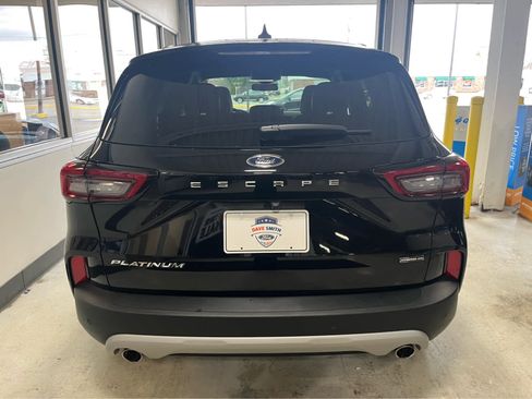 Used 2024 Ford Escape Platinum image 7